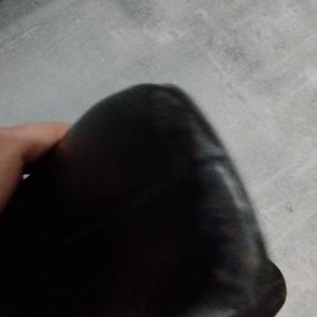 Hotiç Marka Botlar Kısa Sürede Yırtıldı