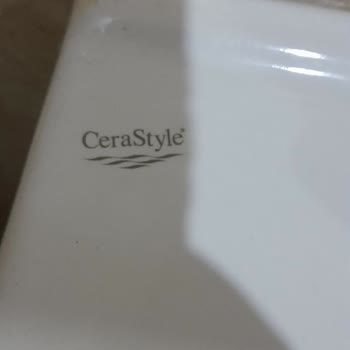 Cerastyle Lavaboda Oluşan Çizikler