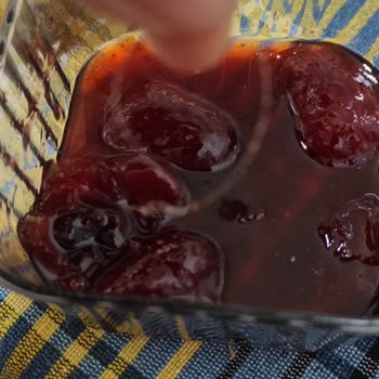 BİM Reçel De Plastik İp Çıktı