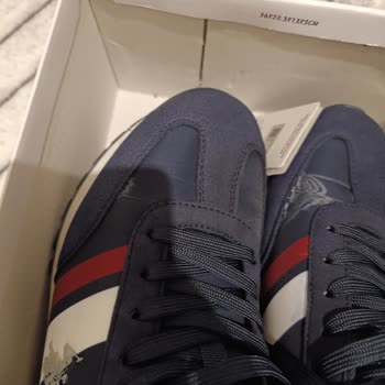 FLO Ayakkabı Renk Atma Sorunu