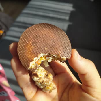 Luppo Sandviç Kek Karamelli Yerken Kıl Çıktı