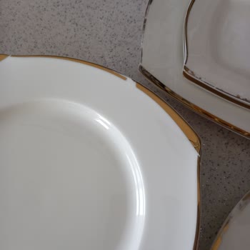 Emsan S Slim Kare Gold Yemek Takımı Desenleri Silindi