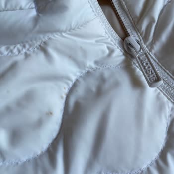 Lacoste Kusurlu Ürün Satıp, Değişim Kabul Etmeyip, İncelemeden Lekeli Ürün!