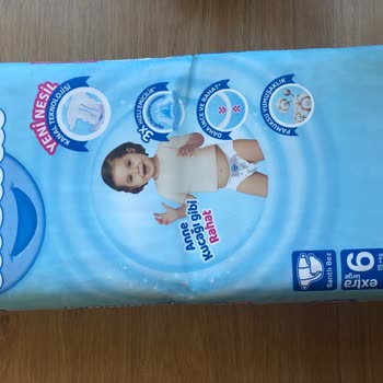 Molfix Bebek Bezi Ambalajı İçinde Beze Saplı Halde Bulunan Tahta Parça!