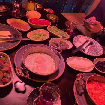 Kubbe-i Aşk Sahur İçin Gittik Paramızla Rezil Olduk