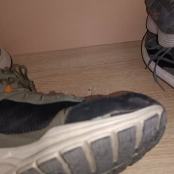 Skechers Yüksek Fiyat Düşük Kalite