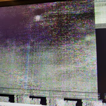 Monster Bilgisayar Fişe Taktığımda Dumanlar Çıkararak Yandı