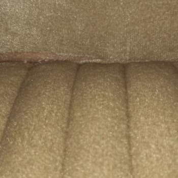 Hasberk Mağazasından Aldığım Koltukta Yırtık Var