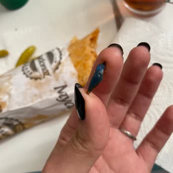 Maydonoz Döner Dönerin İçinden Çıkan Parça