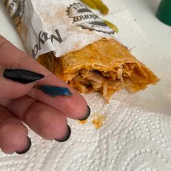 Maydonoz Döner Dönerin İçinden Çıkan Parça