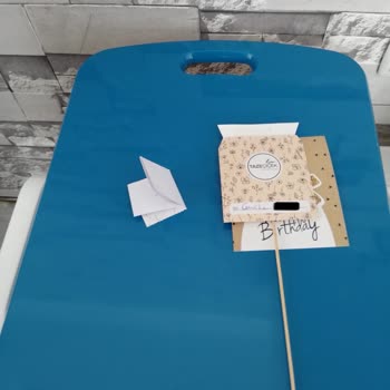 Taze Çiçek (tazecicek.com) Özensizliğin Böylesi Yani, Paramıza Yazık