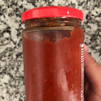 Burcu Gıda Marketten Alınan Makarna Sosunda Küf Problemi