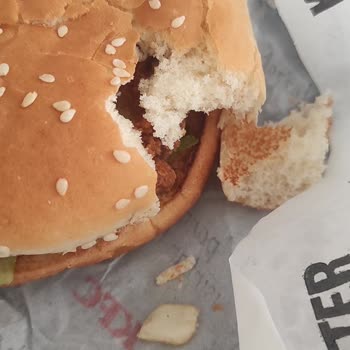 KFC Eksik Ve Bayat Ürün Yolluyor