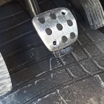 Trendyol 207 Uyumlu Pedal Seti Yerine 206 Uyumlu Yollanmış