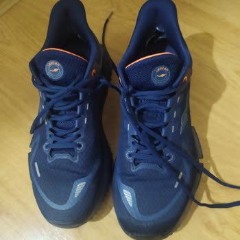 Lescon 4-5 Kullanım Sonrası İçten Yırtılan Spor Ayakkabı