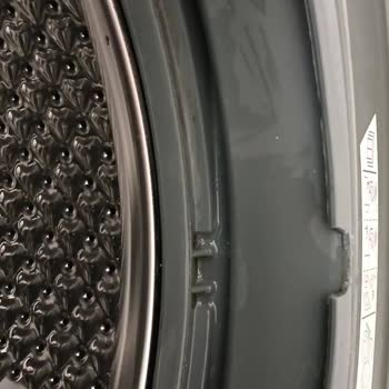 Garantisi Olan Arçelik 9124 N Mg İç Lastik Yırtığı Ve Yüzey Sorunu.