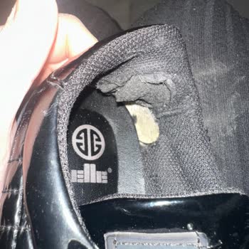 Elle Ayakkabı Ayakkabı Mağduriyetimin Giderilmesi Arz Ederim