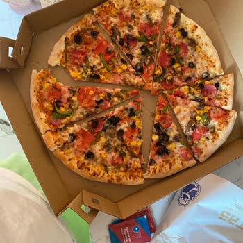 Domino's Pizza Pizza Hayal Kırıklığı: Müşteri Memnuniyeti Nerede?