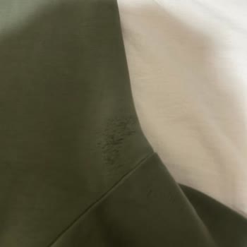 On Fashion Markasının Eşofman Kalitesizliği
