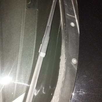 BMW 1.18İ Ön Cam Fitili Hatası