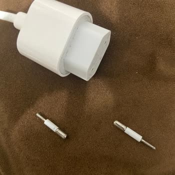 Apple Şarj Adaptörü Sorunu