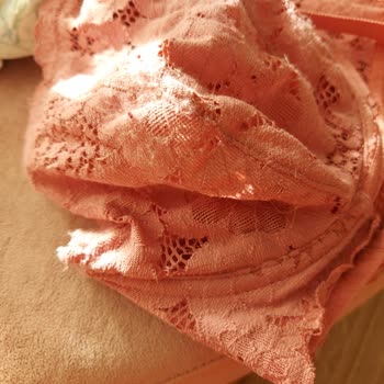 Penti Sütyen Tüylendi İlgilenmiyorlar