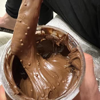 Nutella'nın İçinde Değişik Bir Şey Var