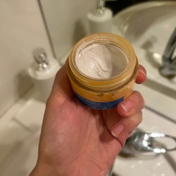 Bade Natural Güneş Kremi Kokusu Çok Kötü Kıvamı Çok Yoğun