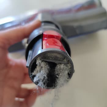 Dyson V12 Başlık Süpürme İşlemi Yapamıyorum