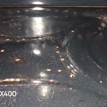 Hoover Marka Fırın Tabanında Oluşan Delikler