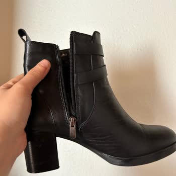 Derimod Yeni Bot Hayal Kırıklığı: Kalite Ve Müşteri Hizmetleri Sorgulaması