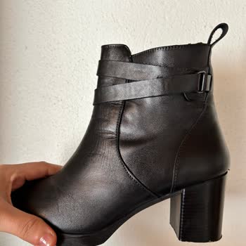 Derimod Yeni Bot Hayal Kırıklığı: Kalite Ve Müşteri Hizmetleri Sorgulaması