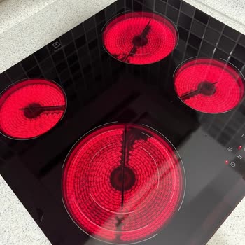 Electrolux Elektrikli Ocak 15 Günde Arızalanan Ürün