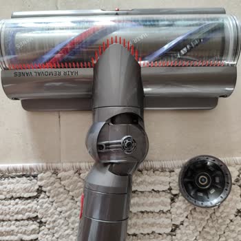 Dyson Yüksek Ücretli İlgisizlik