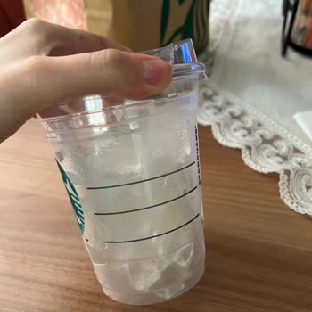 Ekstra Ücret, Eksik Hizmet: Starbucks'ta Beklentim Karşılanmadı