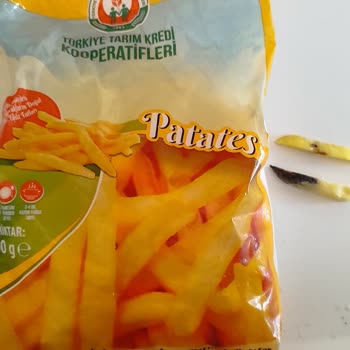 Tarım Kredi Kooperatif Market Tarım Kredi Marketinde Bozuk Kara Ve Sağlıksız Don. Patates Satılıyor.