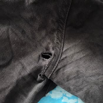 Mavi Black Pro Pantolon Problemi