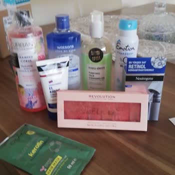 Watsons Sürpriz Kutusundan Çıkan Kırık Allık