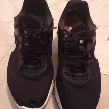 Nike Spor Ayakkabım Çok Kısa Sürede Yıprandı.