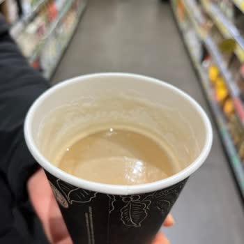 Burger King Yarısı Olmayan Büyük Boy Kahve