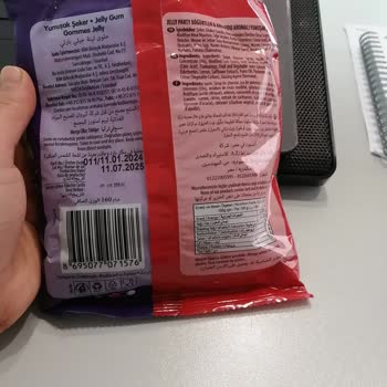 Bebeto Berries Jelibonda Kireç Benzeri Yabancı Cisim Çıkması