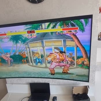 Retro Dünyam Oyunlar Sürekli Donuyor