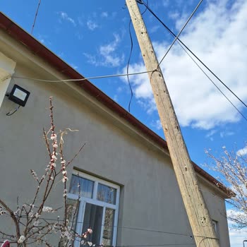 Türk Telekom Telefon Direğinin Kaldırılması