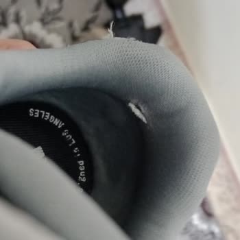 Skechers 1 Aylık Ayakkabım Hasarlandı Yardımcı Olmuyorlar Mağdur Edildim
