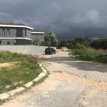 GDZ Elektrik Dağıtım Aydınlatma Direği Dikilmesi