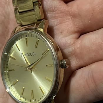 Ferruci Saat Renk Değiştirdi