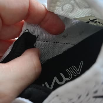 Sneakerslifee.tr Instagram Sayfası Ürün İade Almıyor!