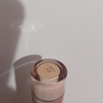 Watsons Açılmış Ürün İadesi Kapatıcıda Yanlış Renk Göstermişler