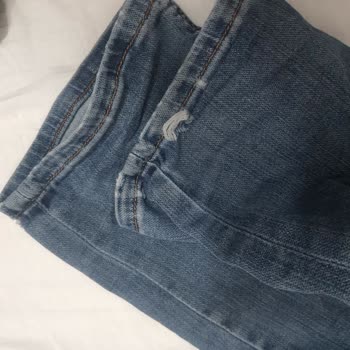 Loft Kot Pantolonlar Her Yerinden Yırtılıyor.