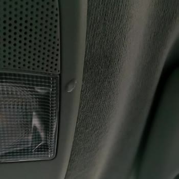 Suzuki Vitara Sunroof'tan Su Geliyor